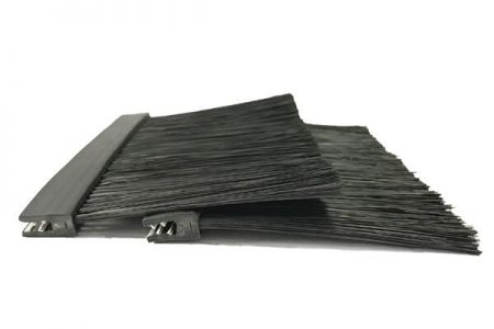 機柜毛刷的主要類型有哪些？細數傲群機柜密封毛刷幾大分類